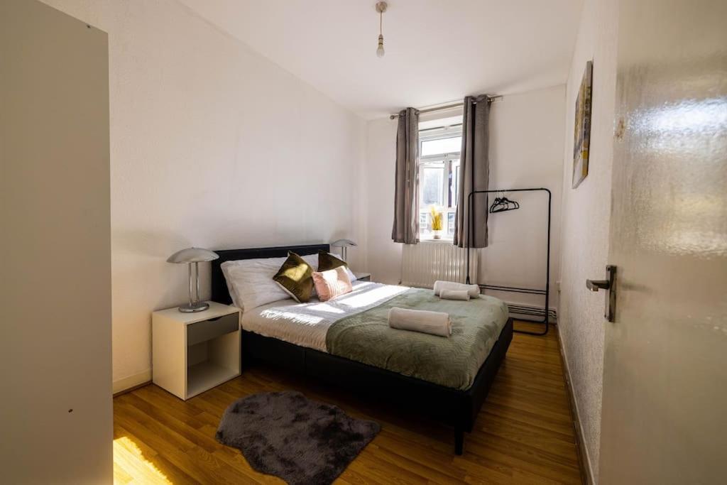 Апартаменты Pristine 3 Beds Hackney E9 Лондон Экстерьер фото