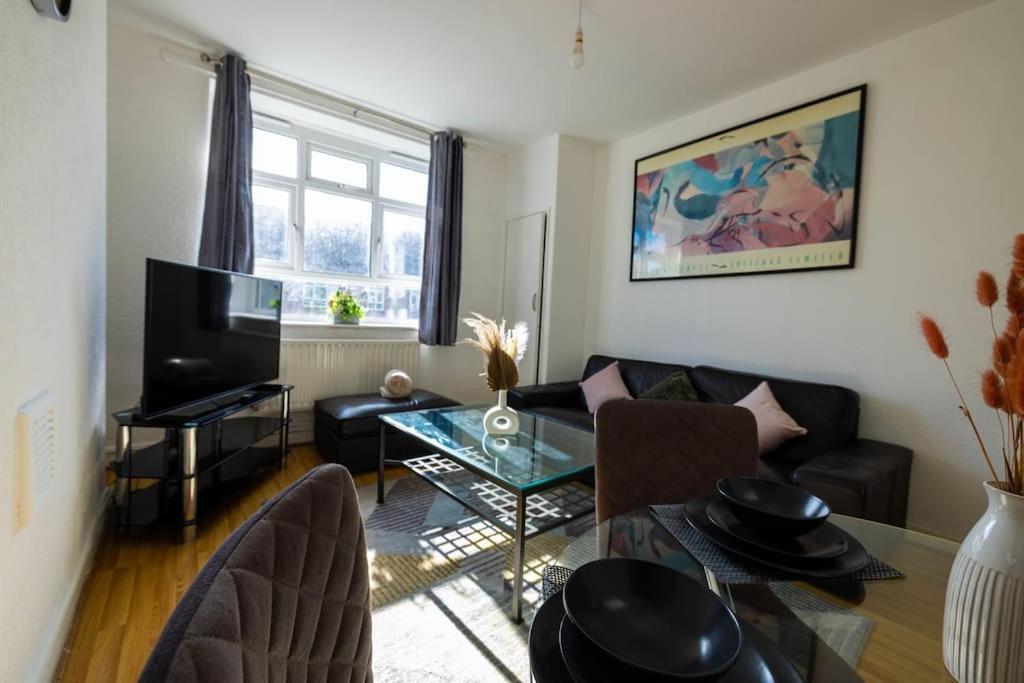 Апартаменты Pristine 3 Beds Hackney E9 Лондон Экстерьер фото