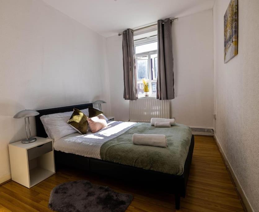 Апартаменты Pristine 3 Beds Hackney E9 Лондон Экстерьер фото