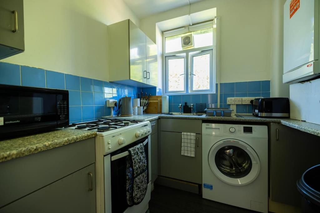 Апартаменты Pristine 3 Beds Hackney E9 Лондон Экстерьер фото